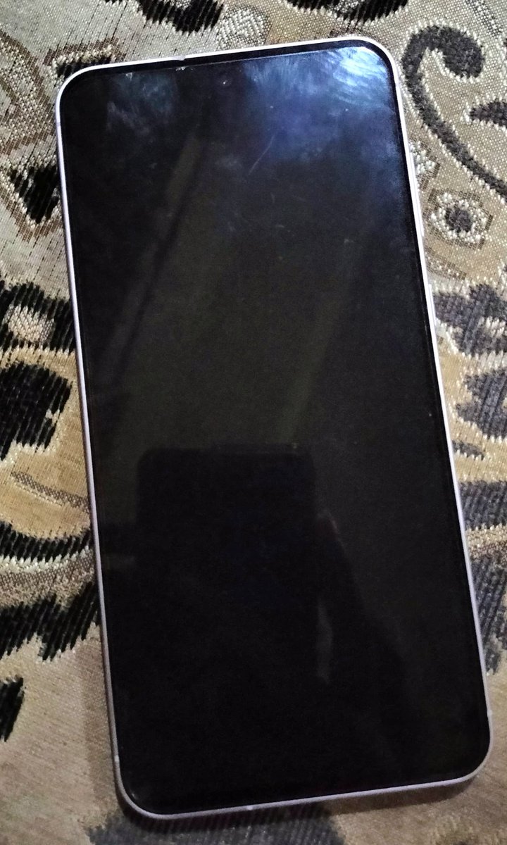 nutssriver's tweet photo. WTS Samsung A56 pink. Looking for a buyer in the Pontianak area. It’s in good condition, I’m just bored of it. If you have any questions or want to negotiate, feel free to DM me. https://t.co/IKAZiIxyrq