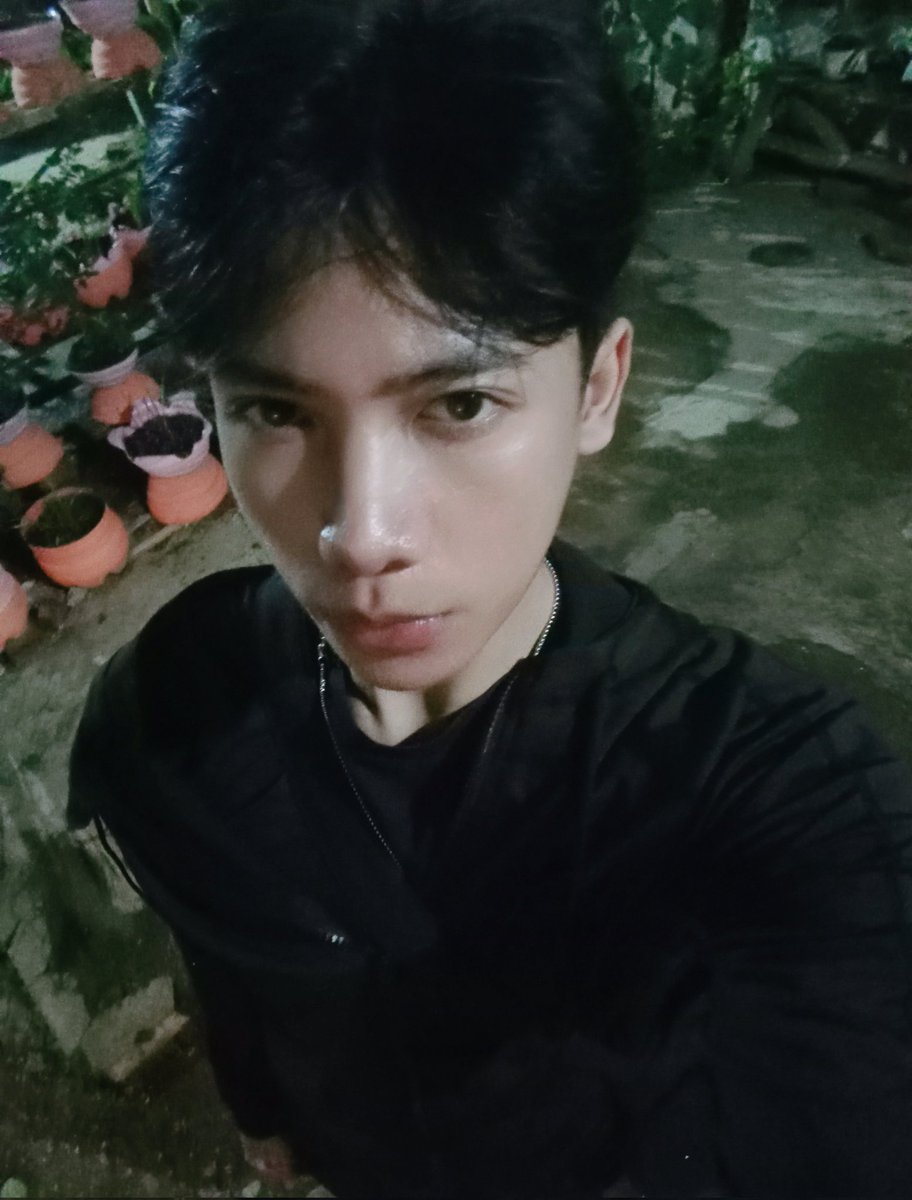 sira.xvrm tweet media