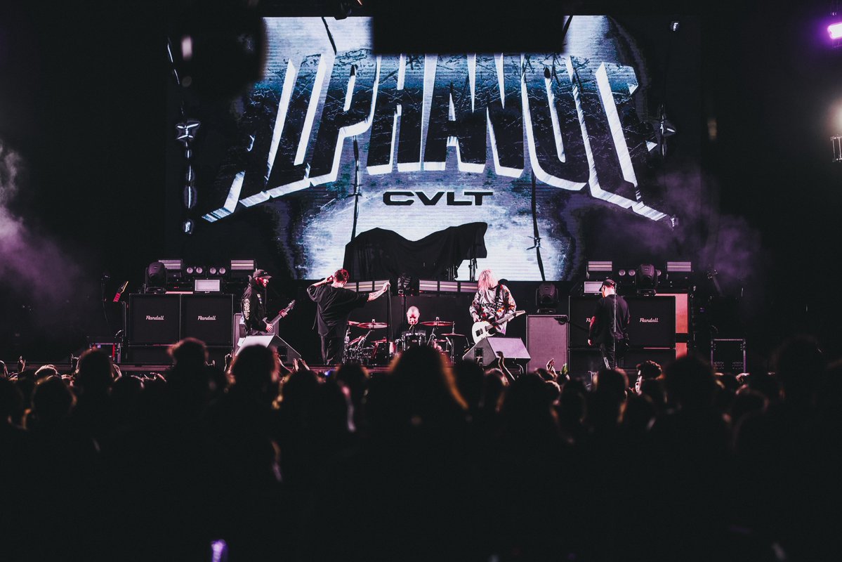 johnny costa tweet media