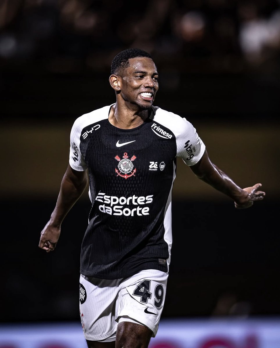 cant_ferencias's tweet image. 🚨🔴⚪ Benfica está em negociações avançadas para contratar André, do Corinthians. 🇧🇷

O médio do Corinthians está interessado em ir jogar no Benfica na próxima temporada 👀⏳️

⏰ O relógio está a contar

#Benfica #André #Corinthians #MercadoDeTransferências
