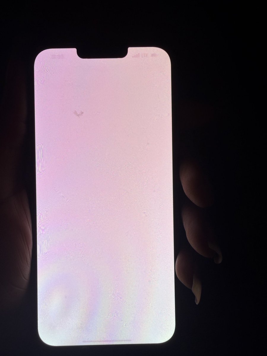 EMZY GADGETS 📱 💻 🔌 tweet media