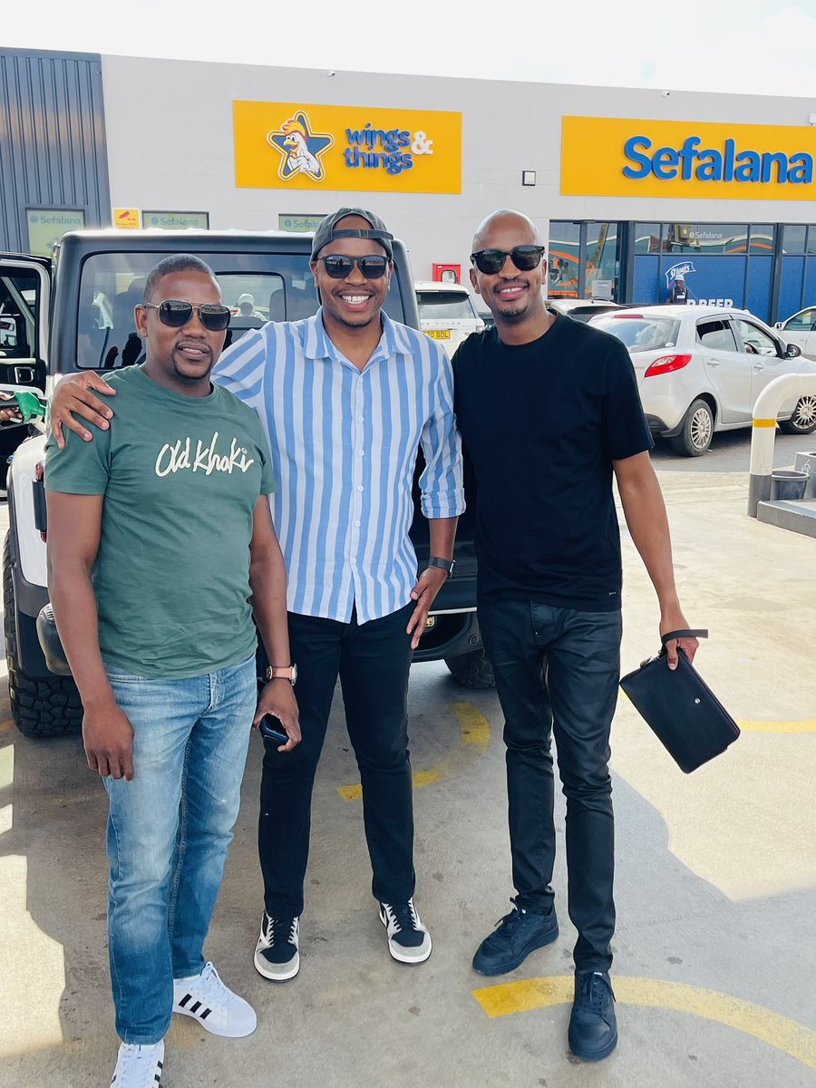 Russell ®️ tweet media