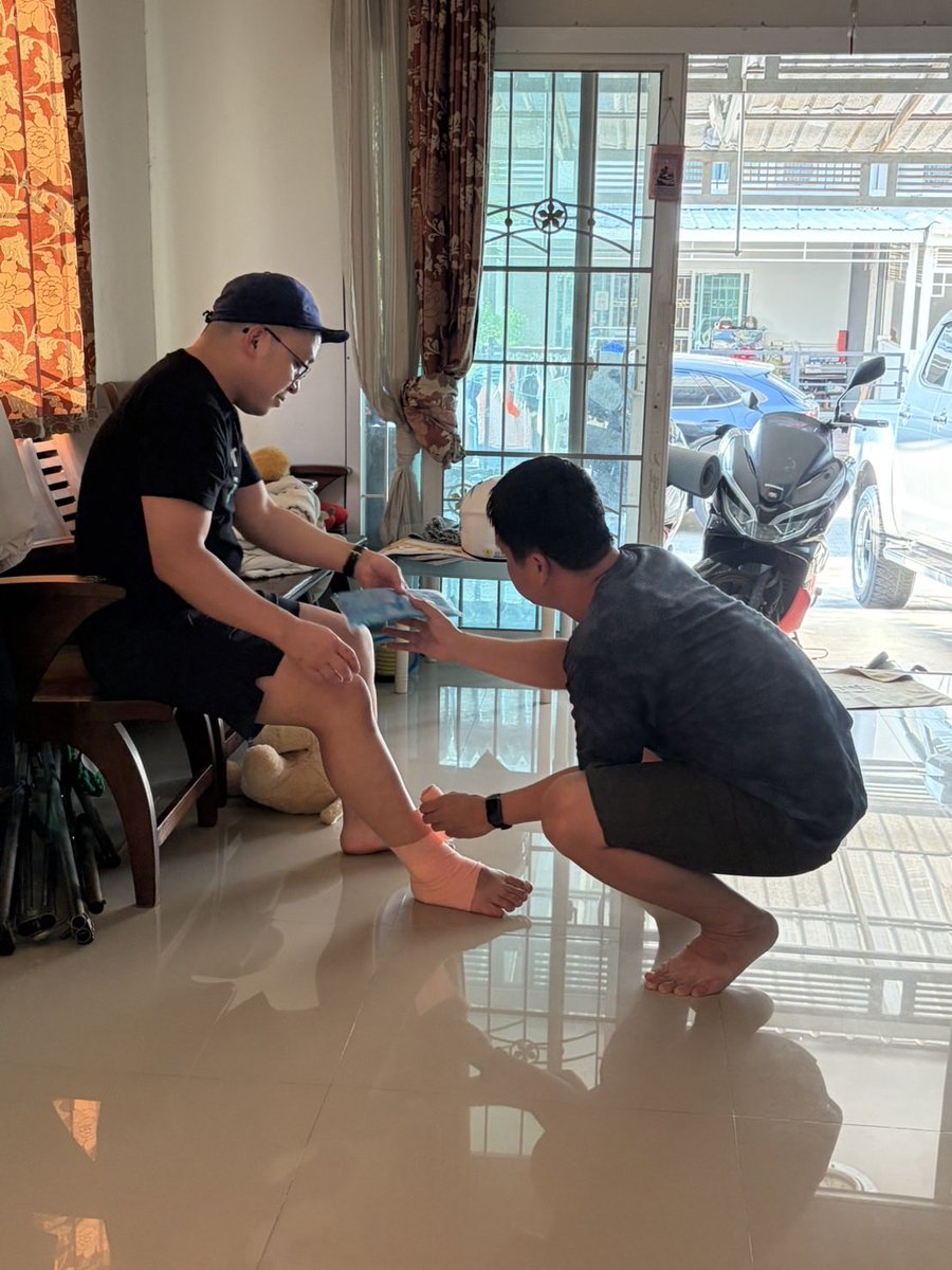 チェット tweet media