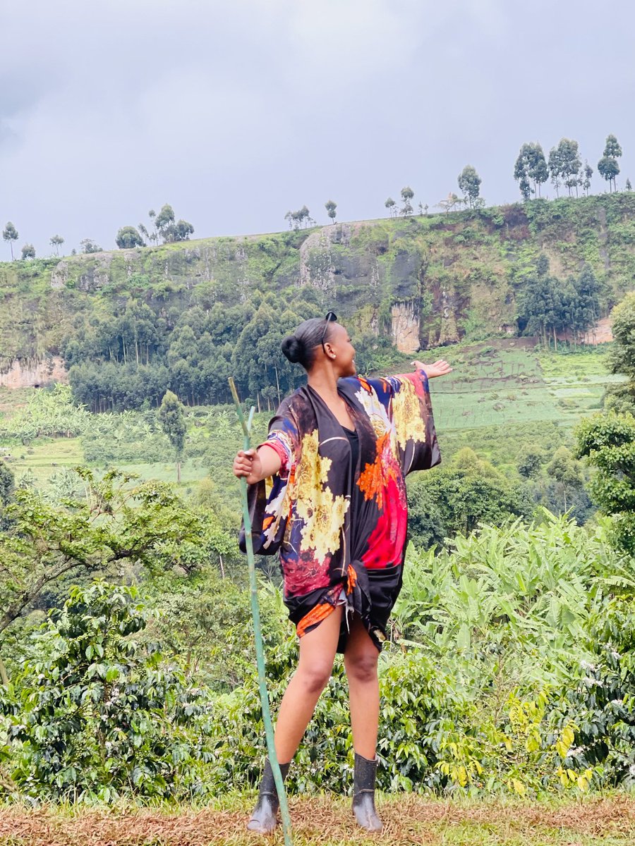 Clare_Desire_ tweet media