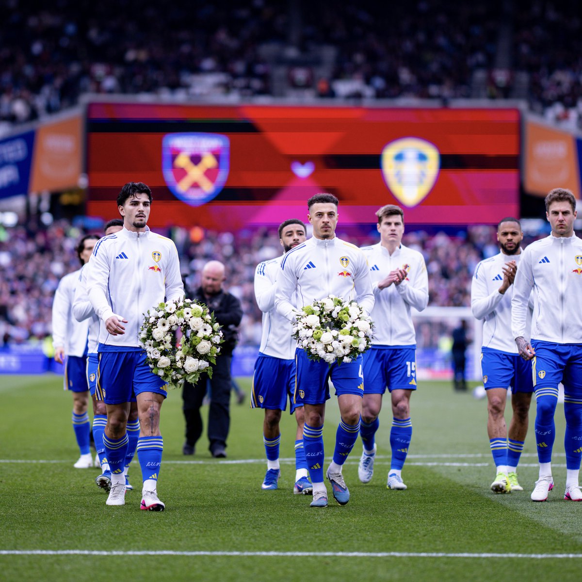 Leeds United tweet media