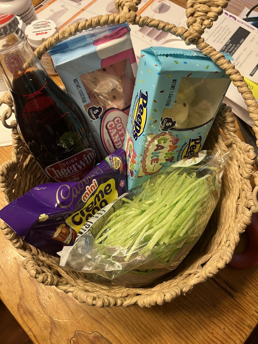 chad, red lip cutie tweet media