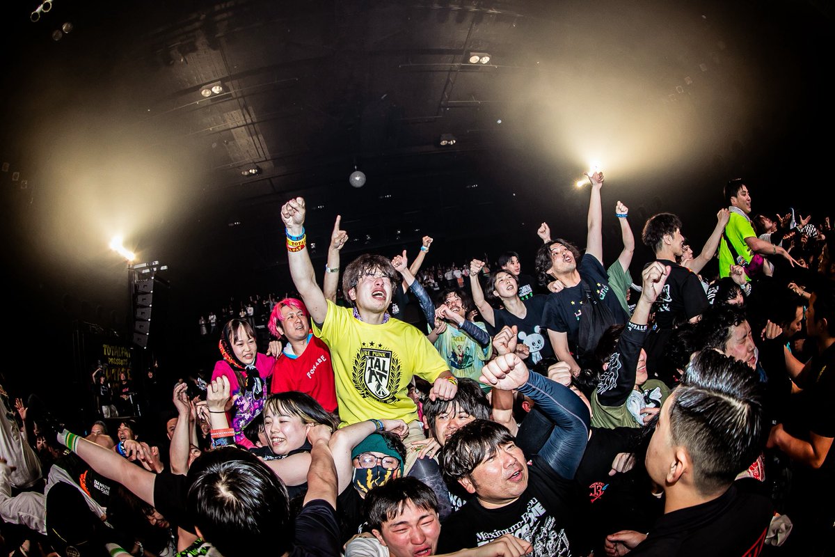 TOTALFAT tweet media