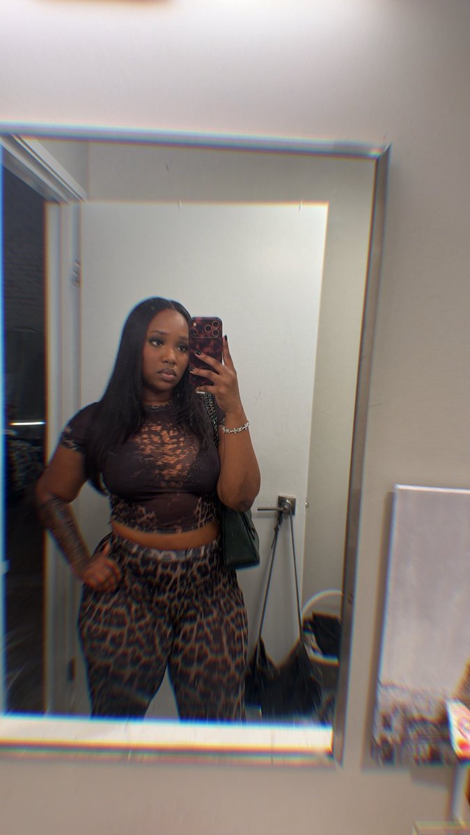 ᔕᗩᗪOᖇᗩ 💕 tweet media