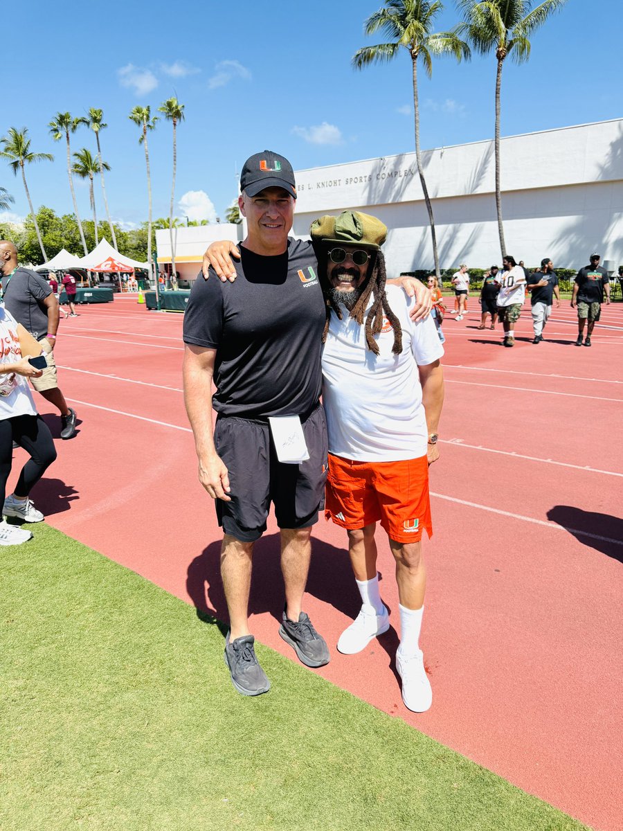 Romarley's tweet photo. Scrimmage , I can see and feel the essence .. We have something special coming @CanesFootball ✋🤚
I had to see Chief @coach_cristobal ‘
We got some Canes over here 🫡
#LIONORDER 👑🔶🟢 https://t.co/RWsMnnU5K4