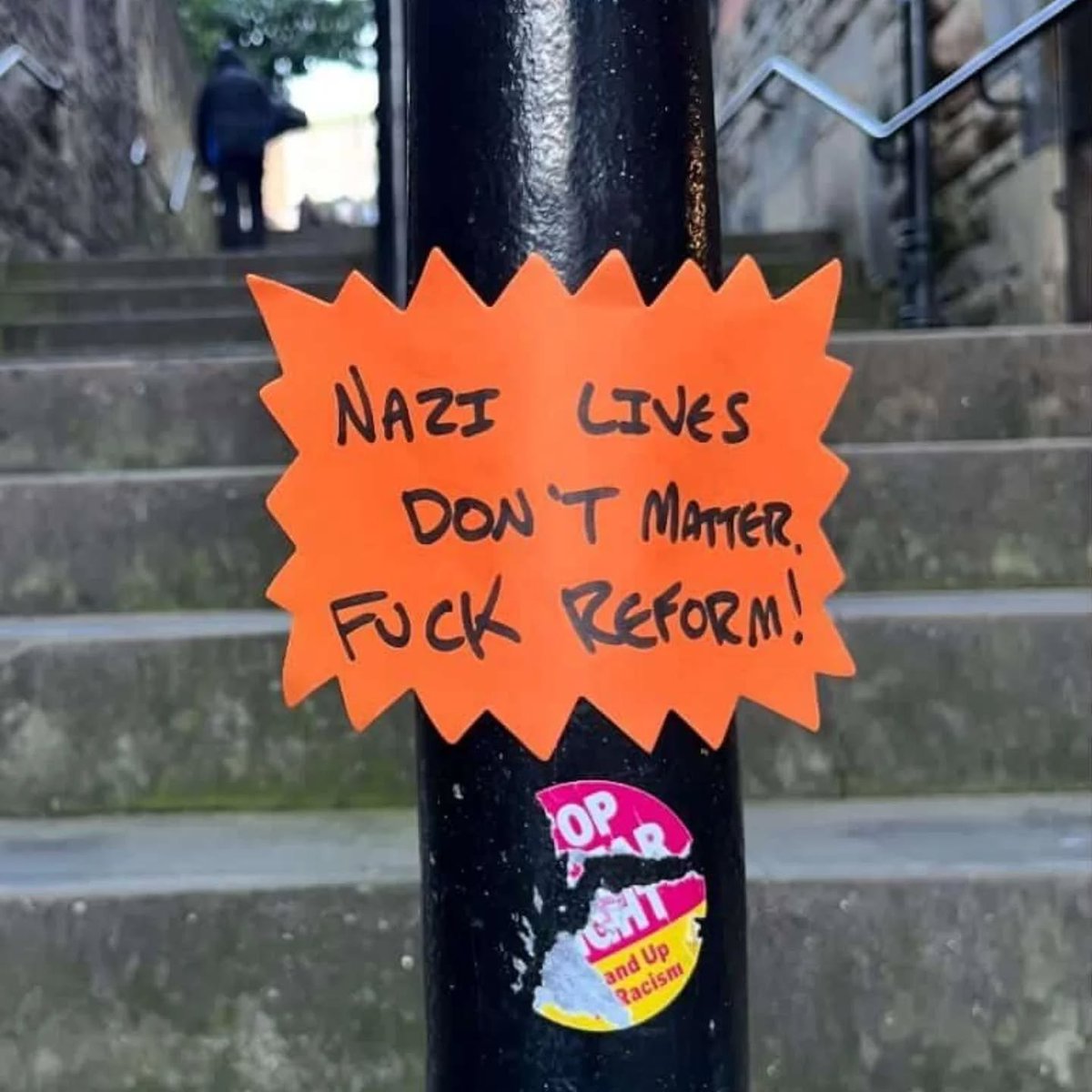 Antifa_Ultras tweet media