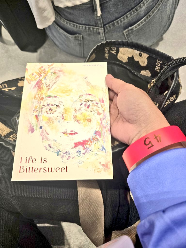 maew​ suphicha tweet media