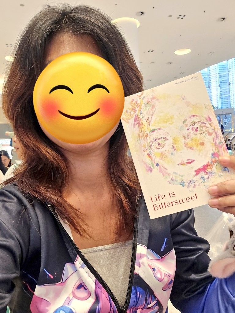 maew​ suphicha tweet media