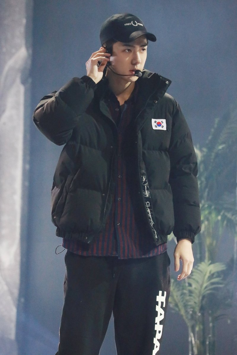 exoticostw's tweet photo. Rehearsal of #ππΏπΰΎπhππππ°πΆπ΄ πΈ
#EXO #μμ #WeAreOneRP #EXOonearewe #OBSESSION #EXODEUX #ANDROS #μ€μΈν https://t.co/d8LU6yZas0