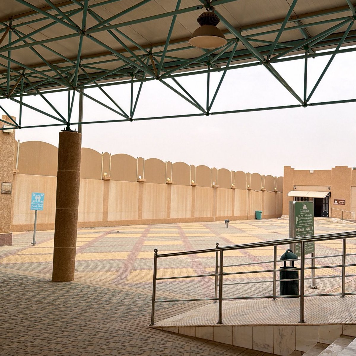 الـلّـولـو tweet media