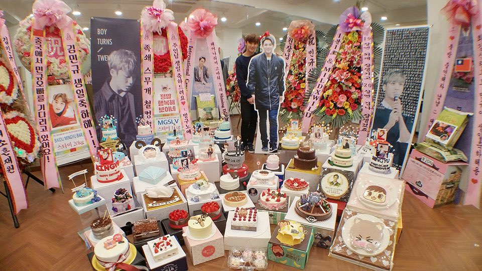 민규먹는거 tweet media