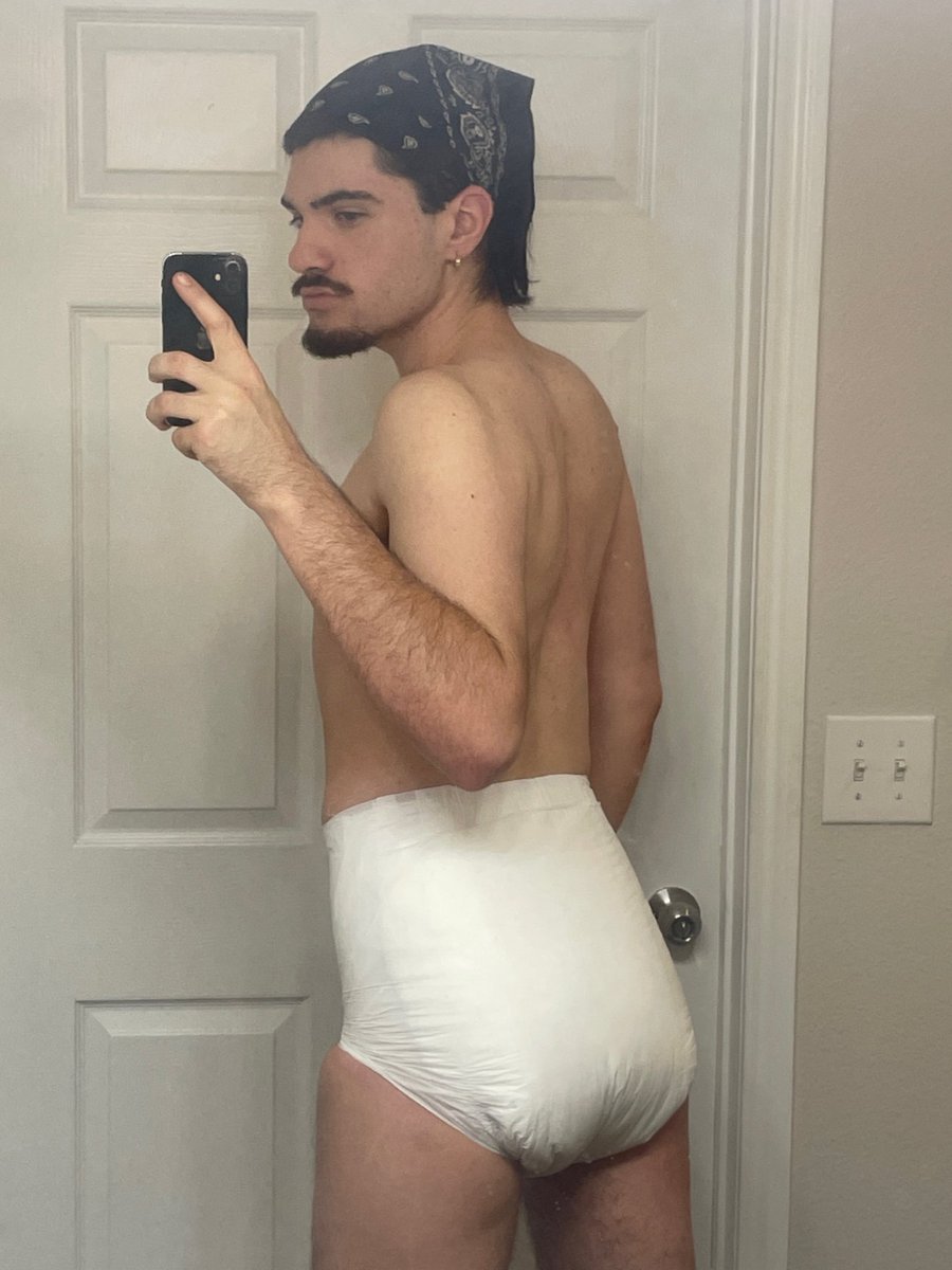 Tinkle Tot tweet media