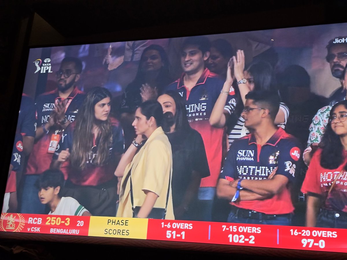nitecrawlerz's tweet image. Brutal hitting by Tim David
#Rcb #RCBvsCSK #ipl20206