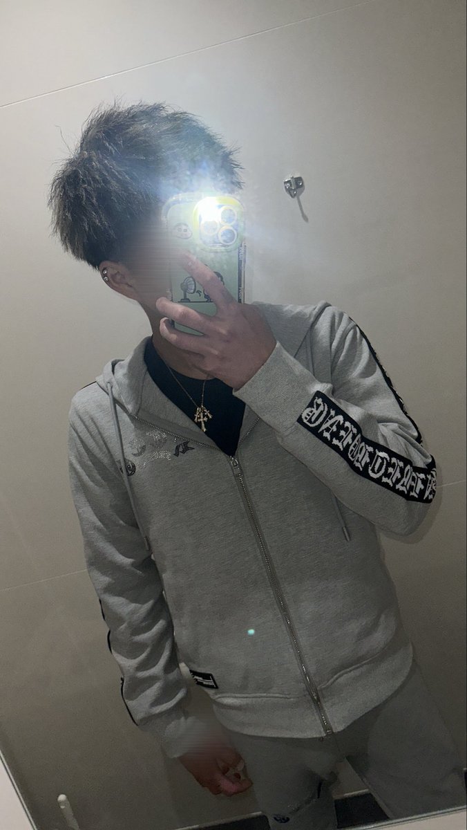 y03kun's tweet photo. 雰囲気🫥💜
#今は女より男だなぁ〜 #絡み #いいねでDM https://t.co/TtEyGdWUpI