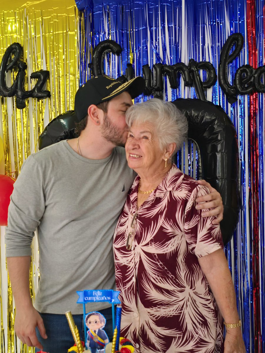 Daniel Muñoz González tweet media