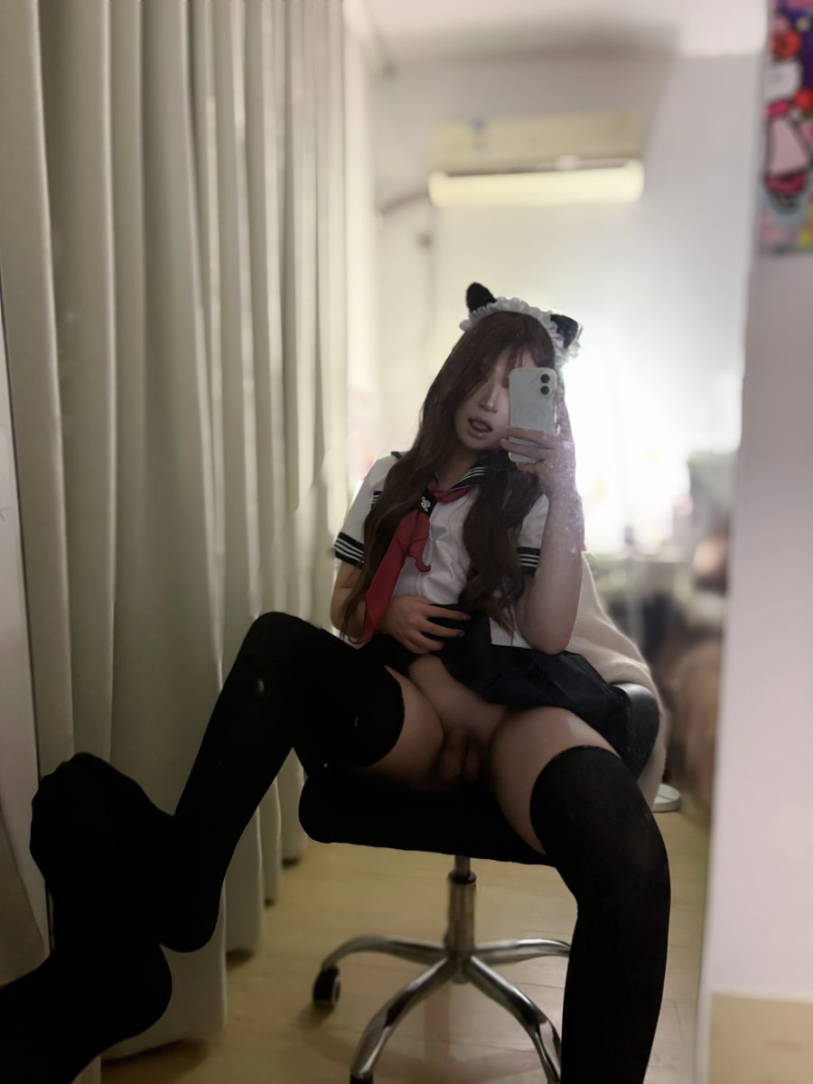 WENZAI2778's tweet photo. 鸡块妹 https://t.co/0KA4GgelK4
