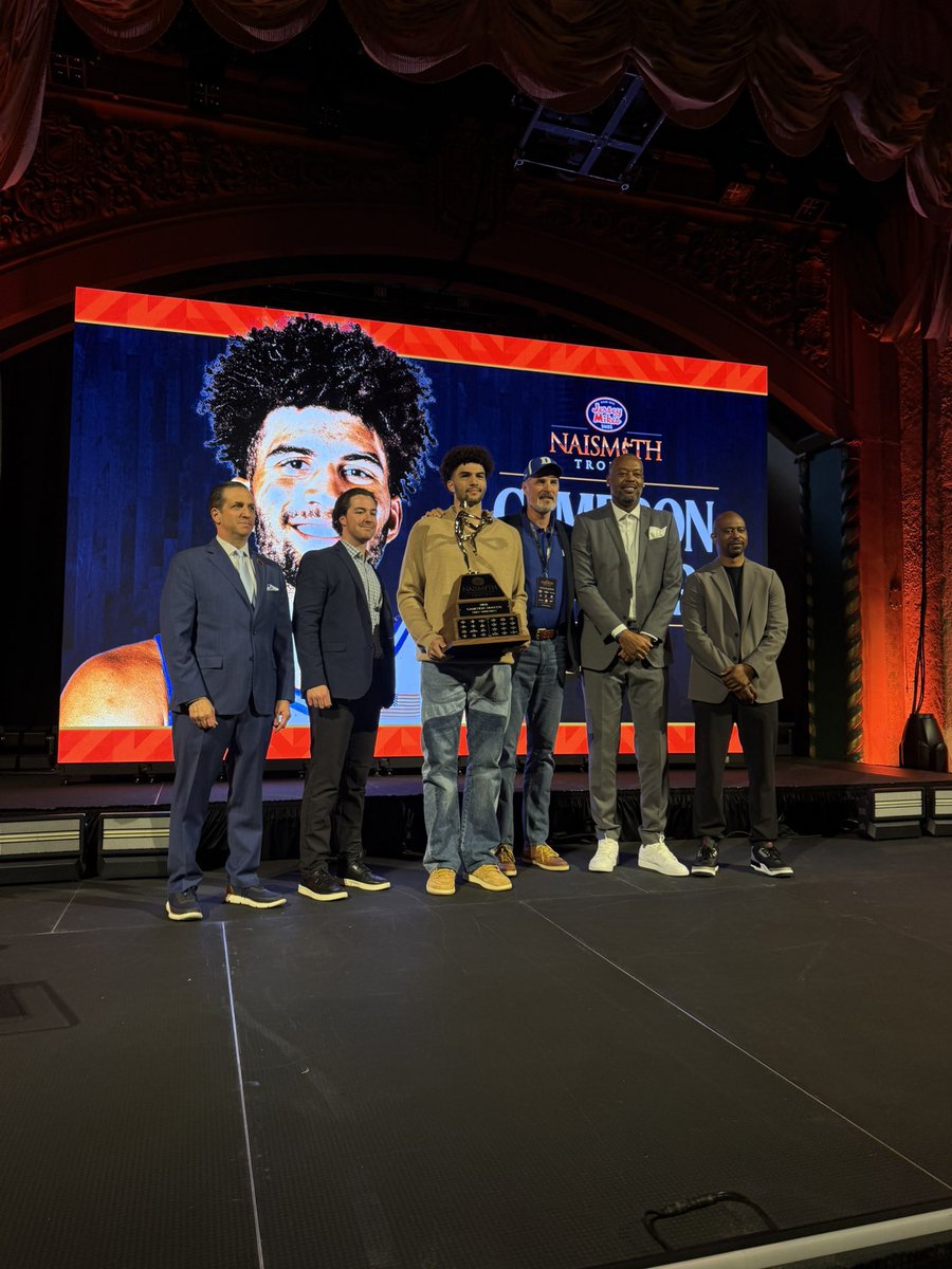 Naismith Awards tweet media