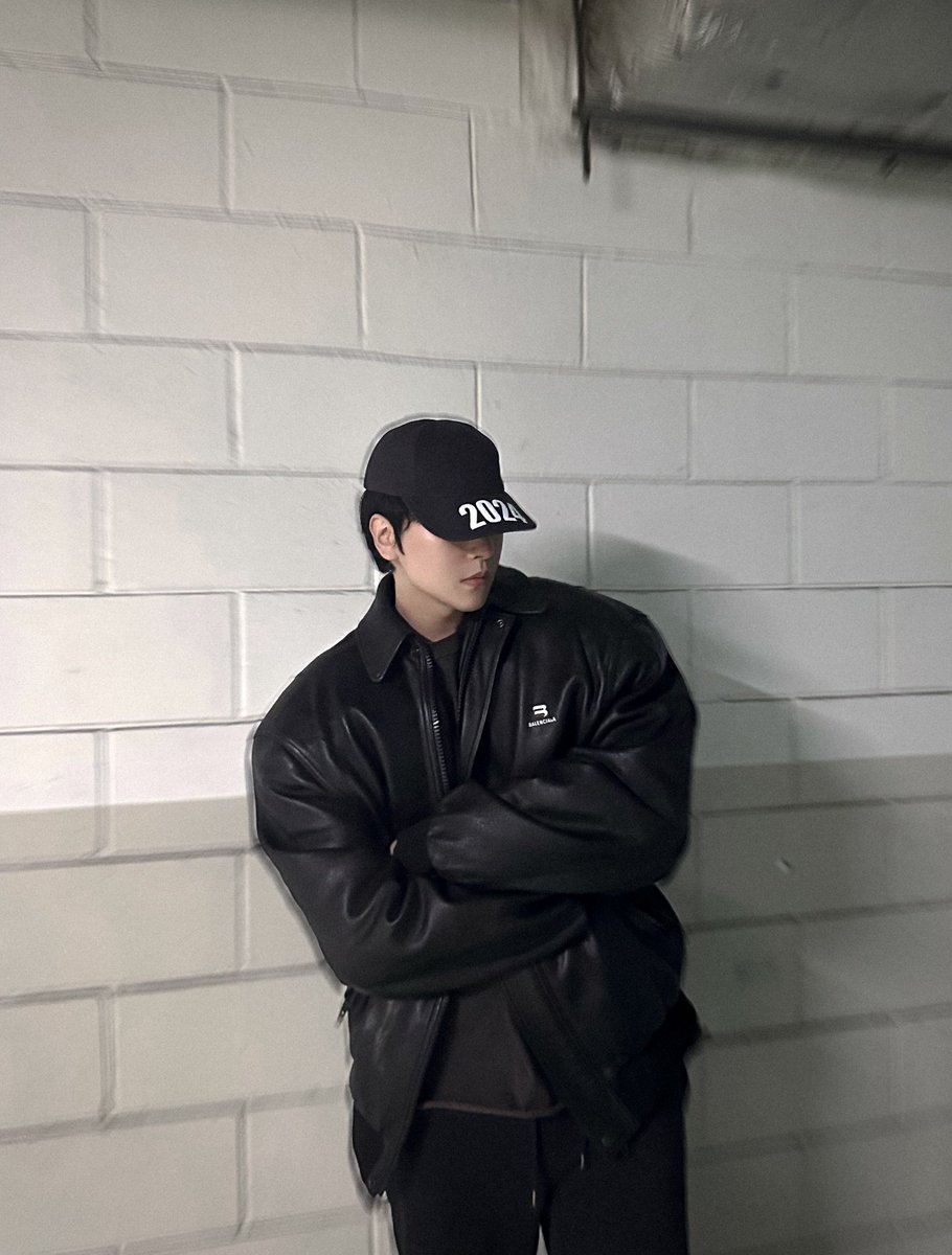 Mandy 🌙🌹🔥 tweet media