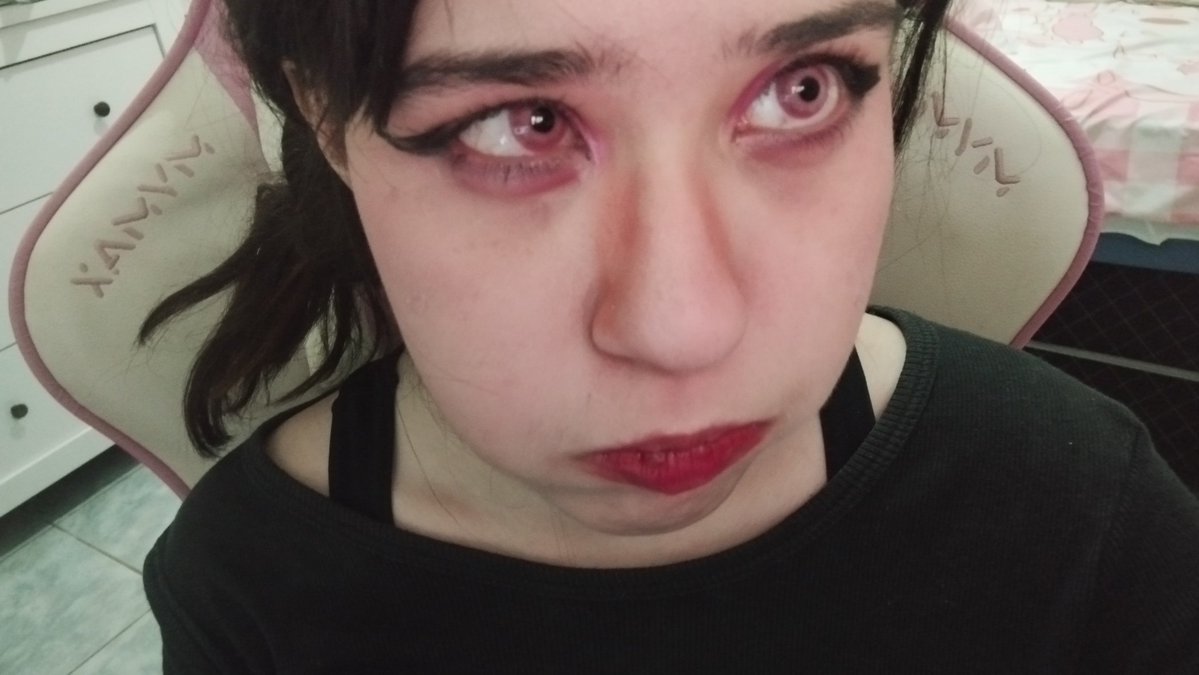 beatrice 🩷 tweet media