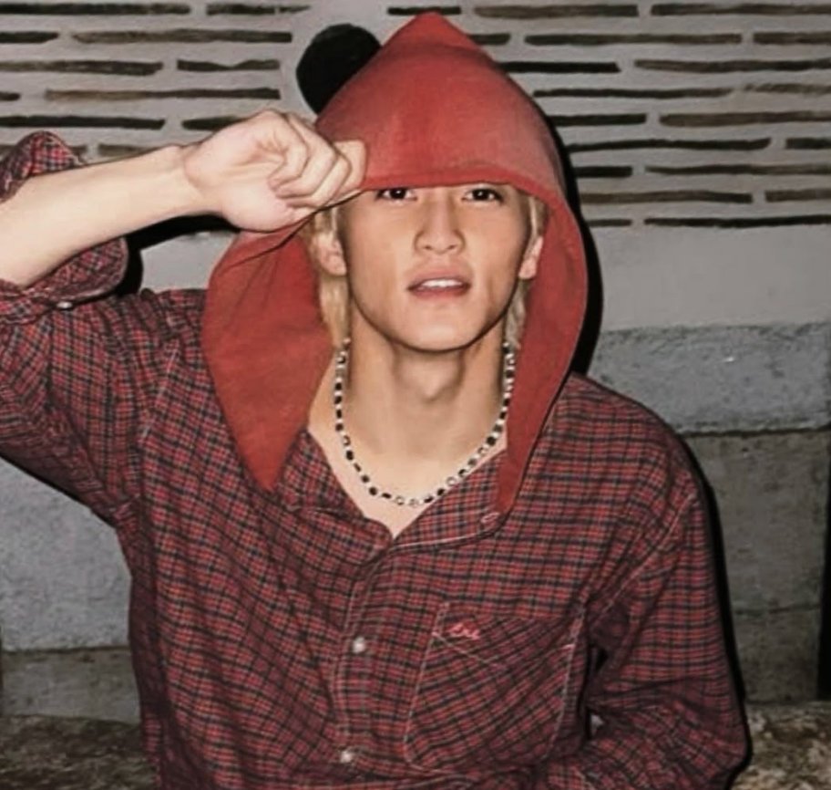 7th year: keeks โ tweet media