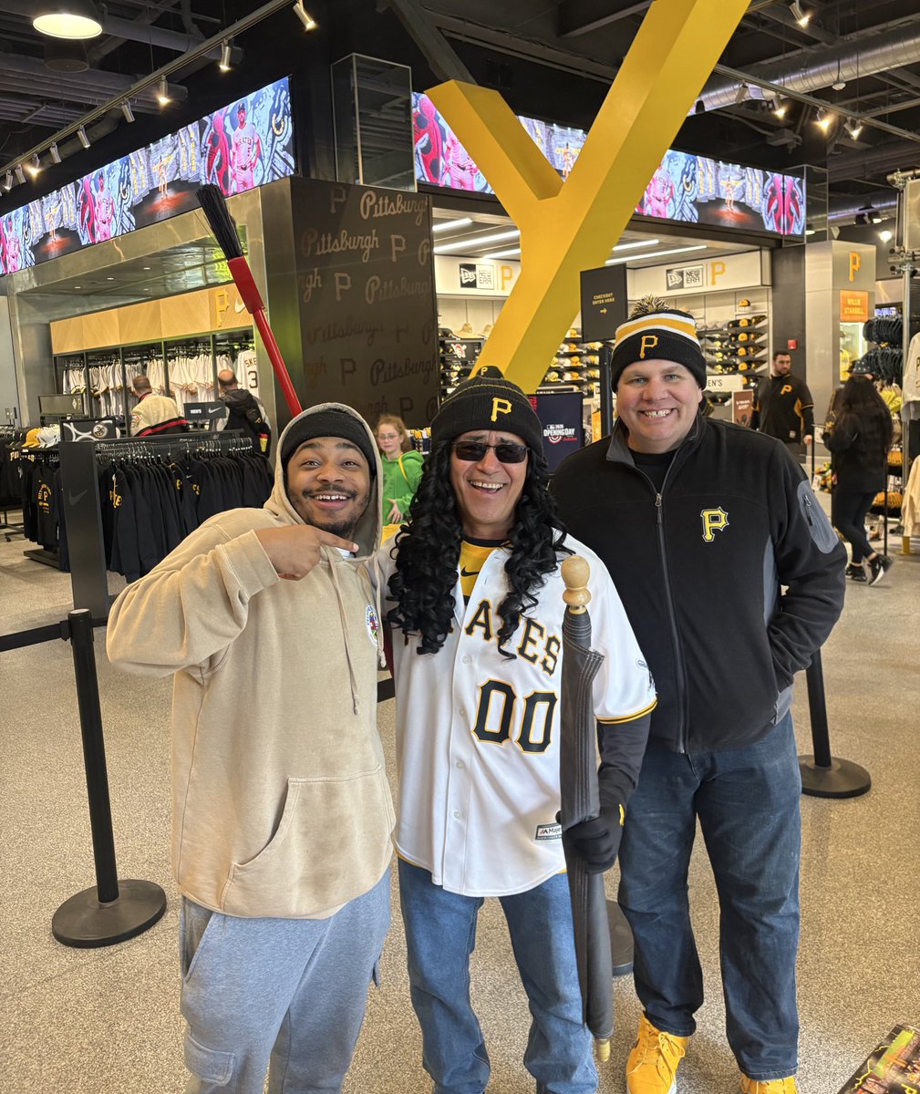 BakerLeadership's tweet photo. That’s an Easter Day and Home Opener Weekend Sweep for the @Pirates against the Orioles! Fun afternoon at the ballpark with the Uncle ERobs! #BeABIg @BBBSPgh @BBBSA #LetsGoBucs https://t.co/ezuNdCrK9a
