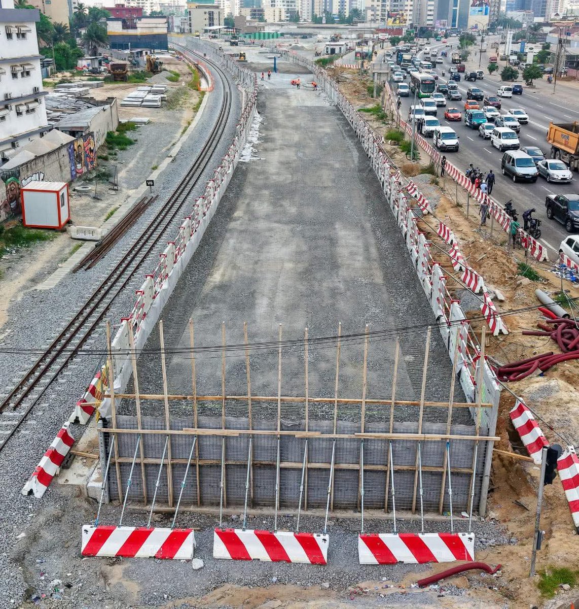 KassimDoumbia13's tweet photo. Les travaux relatifs au métro d'Abidjan progressent de manière satisfaisante.🇨🇮
#CIV225 https://t.co/Edw6eSe1iB
