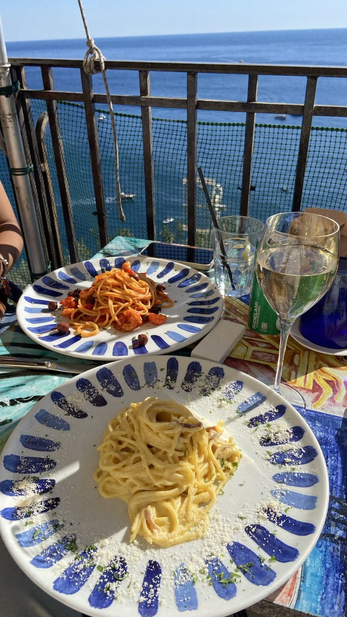 gabriela tweet media