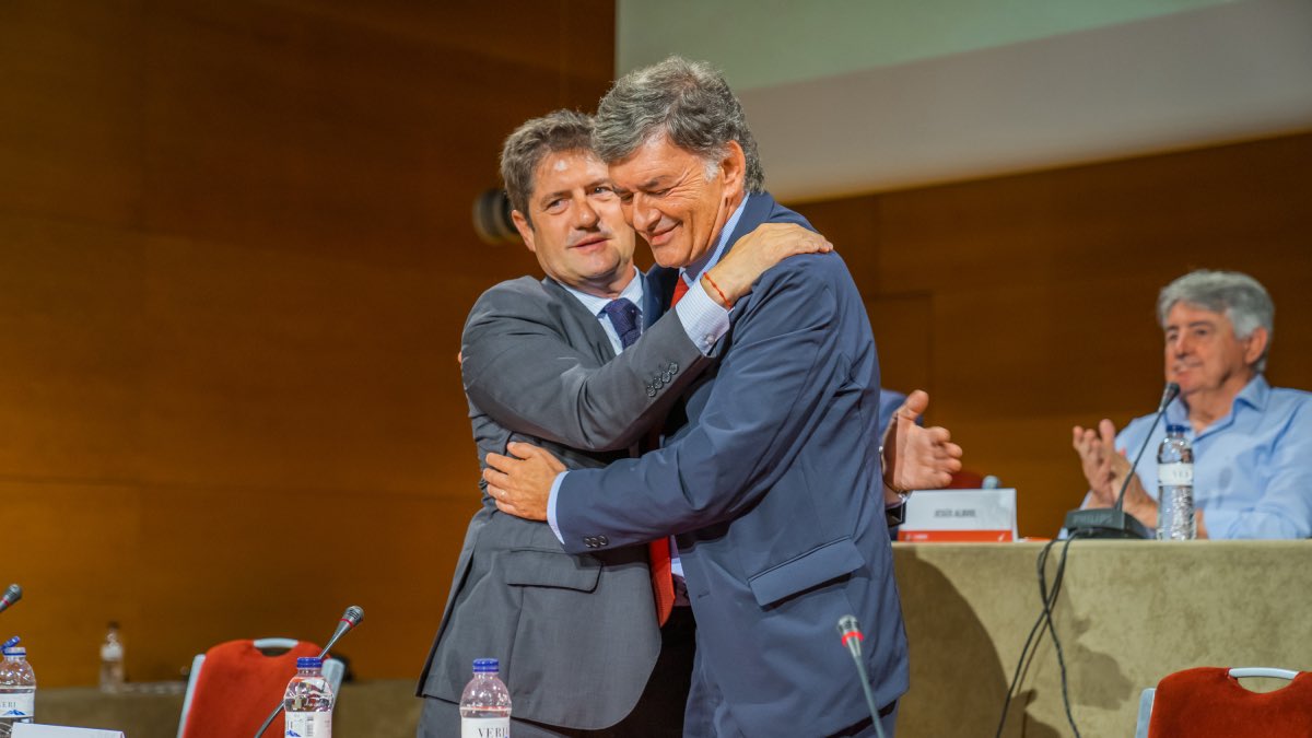 GoldeMar22's tweet photo. De 1ª divisió a 2ªrfef en 20 anys. 
Els més anti-nastiquers de la província de Tarragona. 
Enhorabona. https://t.co/MYweL90hxU