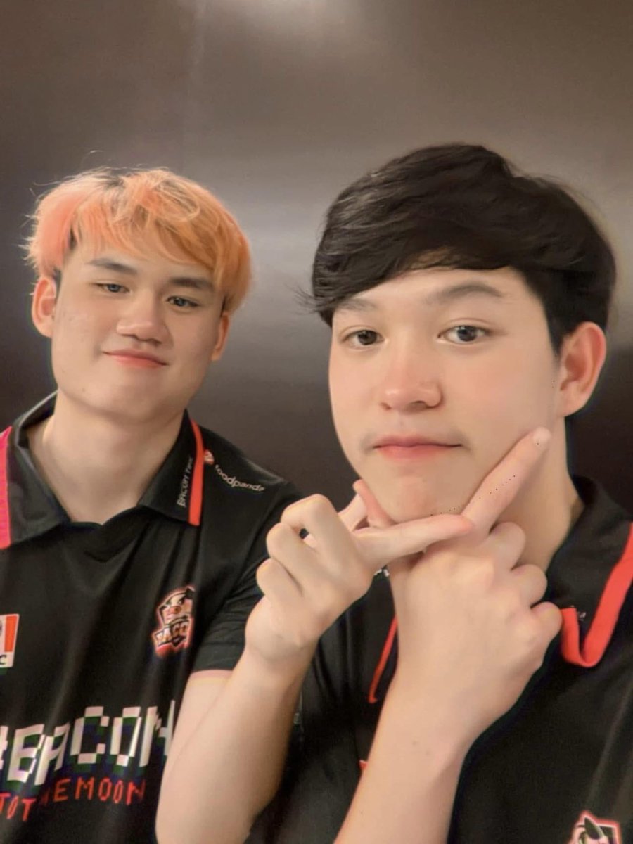 สาวน้อยหมวกแดง tweet media