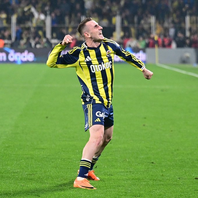 Em1rwnm's tweet photo. @Besiktas Götten koydular ! https://t.co/eftr6NlFcW