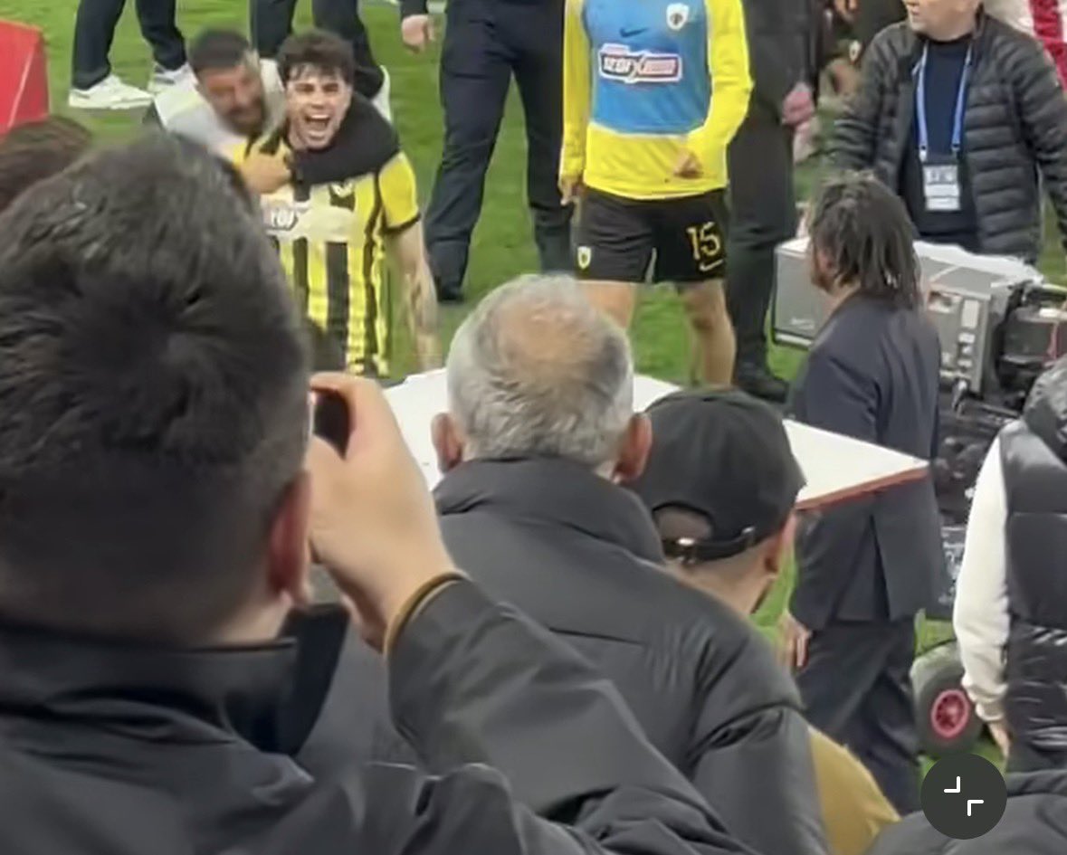 Aries 🦅 tweet media