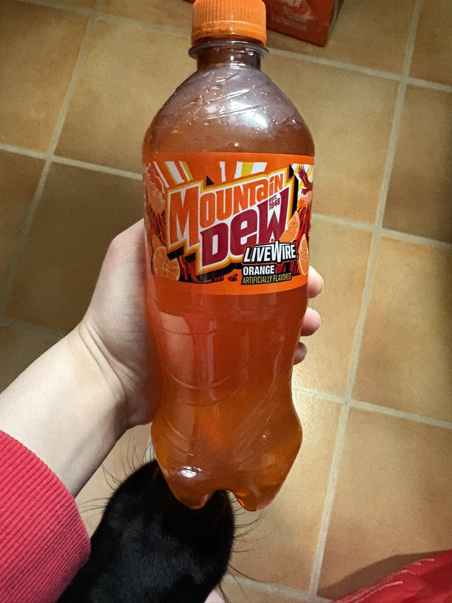 ☆ we throw parties, you throw knives ☆ tweet media