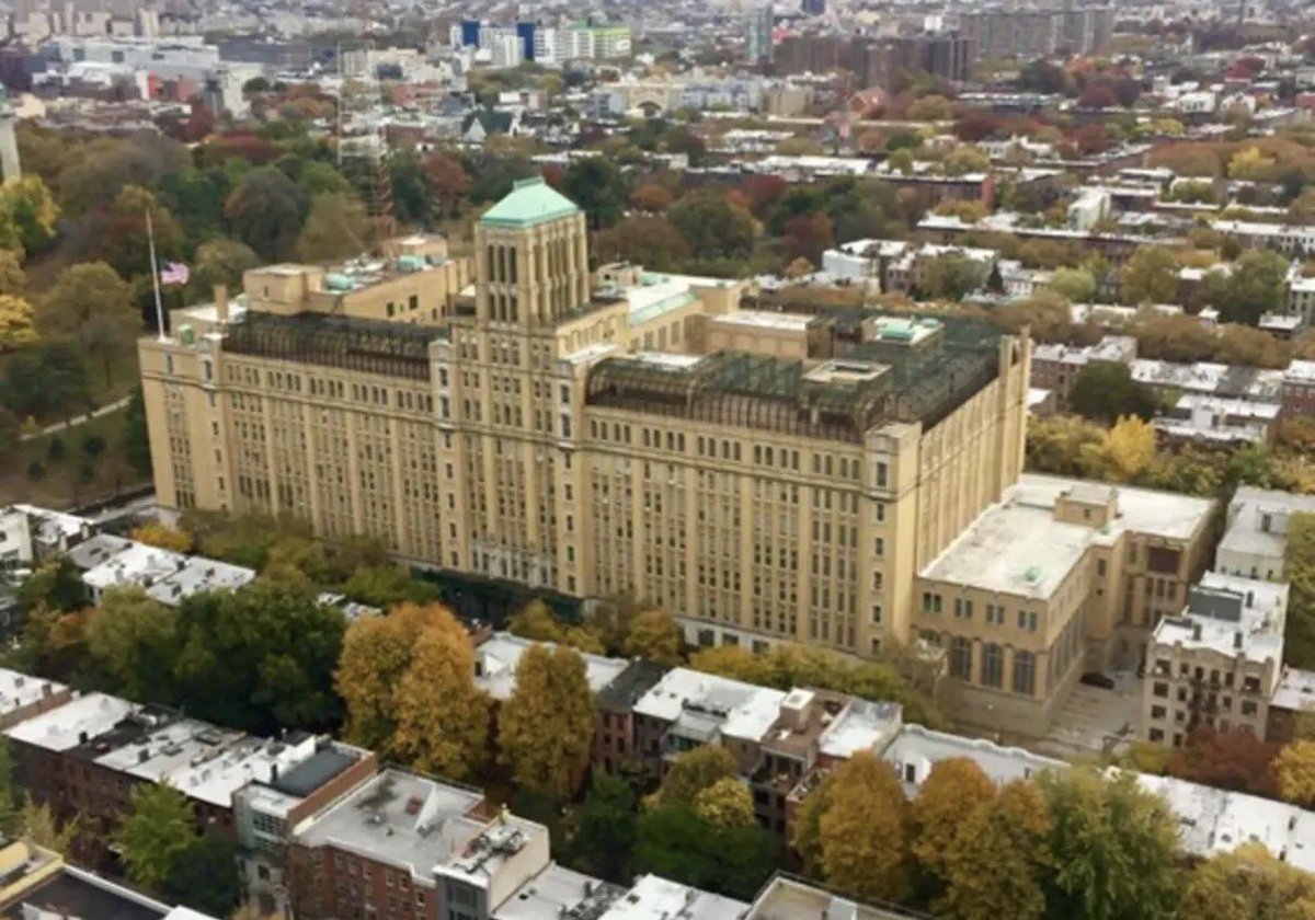 Marc Porter Magee 🎓 tweet media