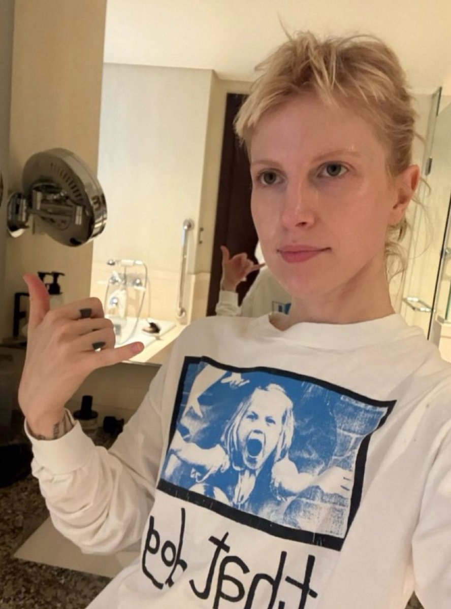 Paramore Fans tweet media