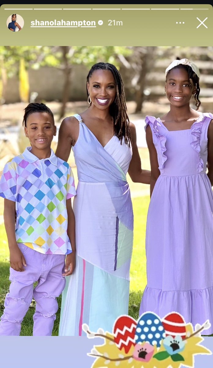 Roach 🎀 tweet media