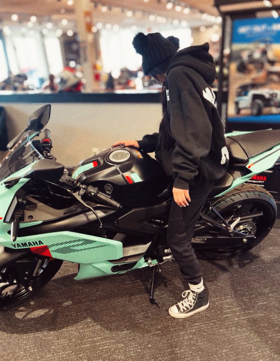 justfoxii ♡ tweet media