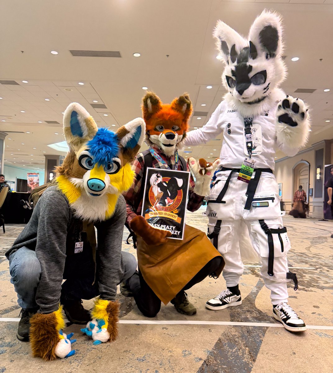 MechaF0x tweet media