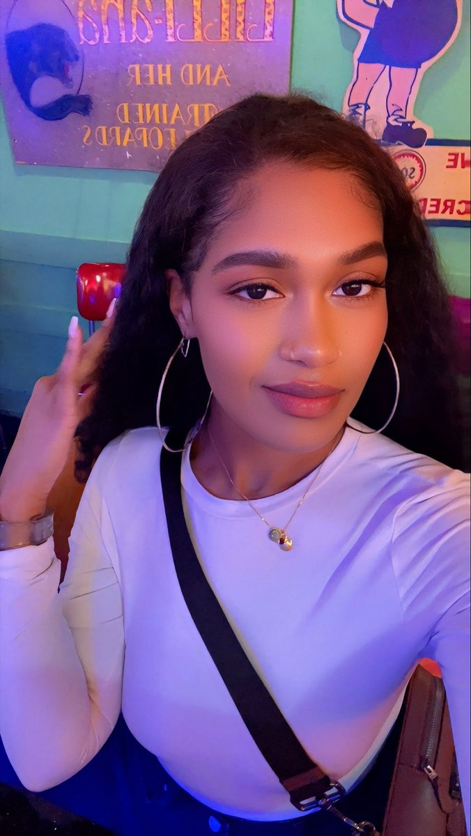 Heartbr8kSixxe_ tweet media