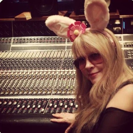 k celani✨ tweet media