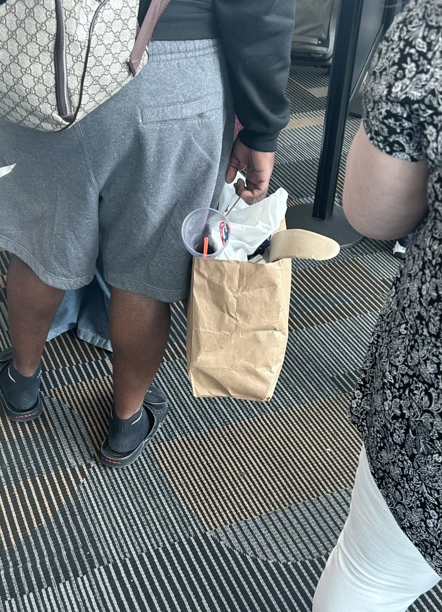 Bryn Forbes tweet media