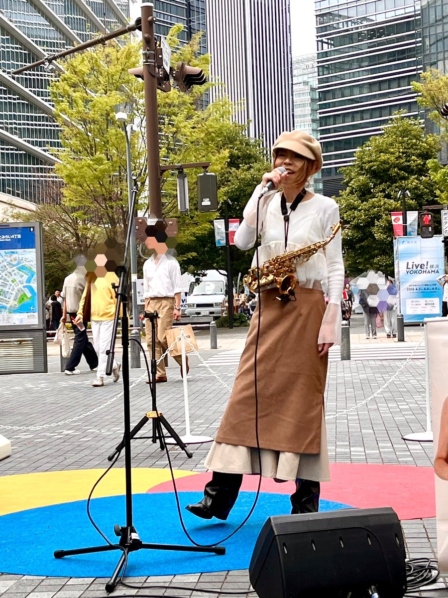 chikae_jyou's tweet image. 2026.4.5.Sun.
Live！横浜
@liveyokohama_x 
グランモール公園ステージ
ありがとうございました✨

皆様が楽しんで下さると私も更に楽しくなります✨

Saxplayer
Singer-songwriter 
チカエ嬢🎷👱‍♀️🐶

Pure Pure〜♪

#チカエ嬢
#saxplayer 
#singersongwriter 
#PurePure
#Live横浜
#グランモール公園