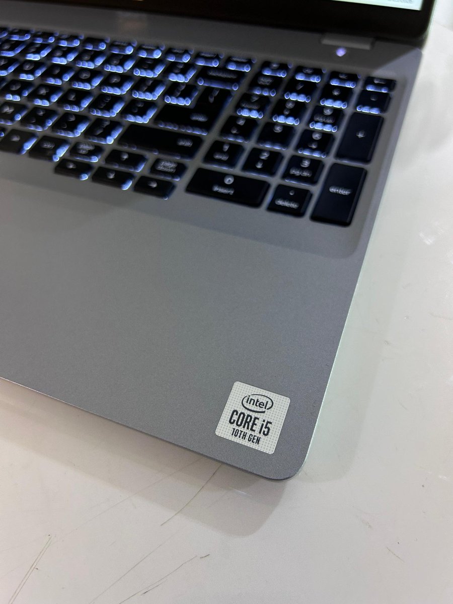 Skylark's Place Gadgets 💉📱 tweet media