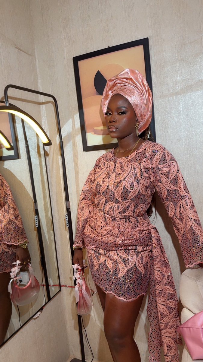 Noor 🌑 tweet media