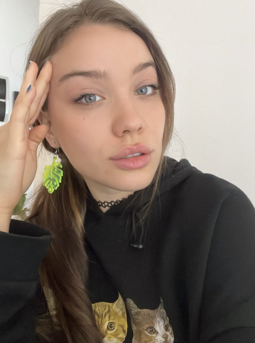 Malena Narvay 🖤 tweet media