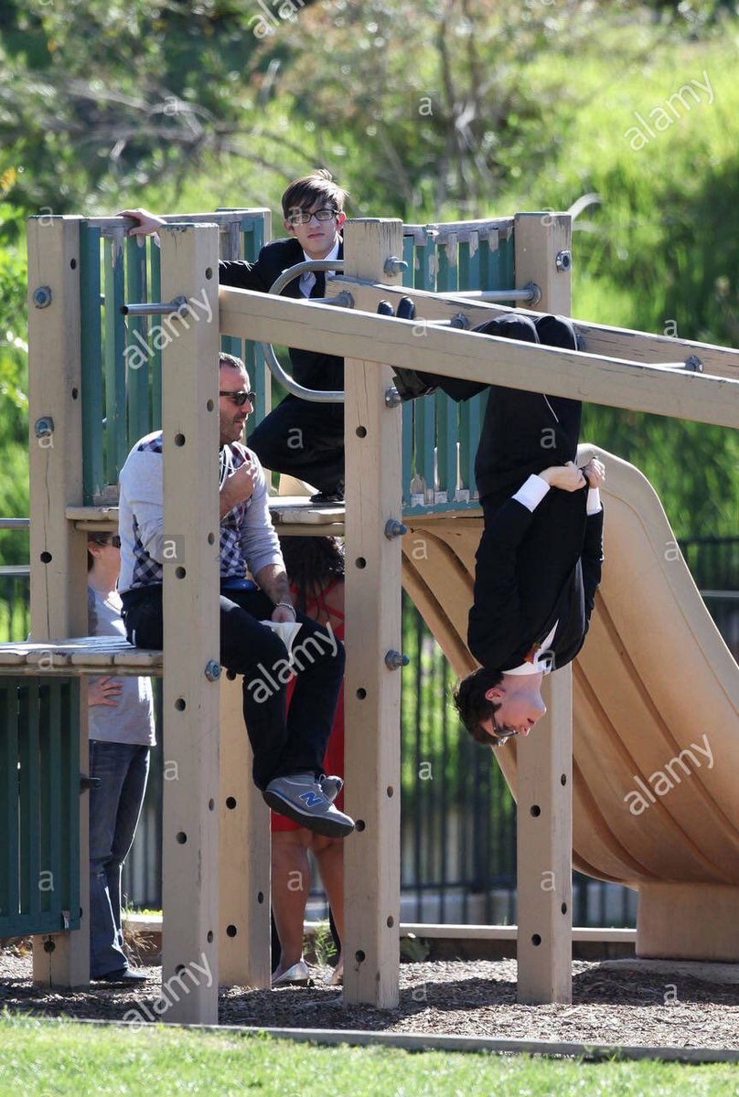 hourly colfer tweet media