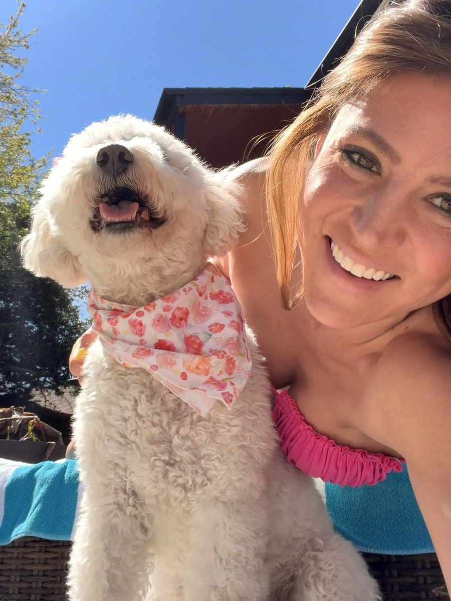 DevinVTrachman's tweet photo. He is risen 🙌 … &amp; my serotonin said same 🌷💛 Happy Easter from my family to yours! https://t.co/64tT1DQ5i7